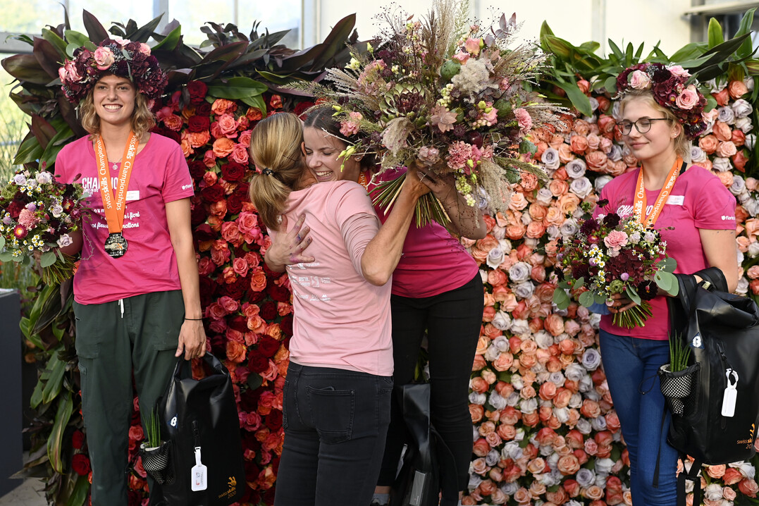 Auf Platz zwei landete Annika Egger, Blumen Maarsen in Bern, gefolgt von Olivia Reinhard, Blumen Baumberger in Koppigen auf dem 3. Platz. 