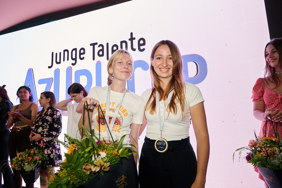 Vivian Gostner (links) und Lena Kopp belegten den 3. Platz.