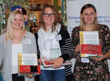  Siegerehrung (v.l.n.r.): Rieke Steinbeck gewann die Meisterschaft, Lisa Brandt belegte den 3. Platz und Anna Jena ist Vizemeisterin.

 