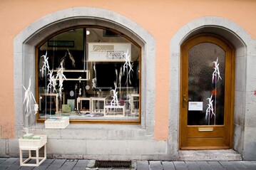 Das Schaufenster von Living Paper in Rothenburg ob der Tauber.