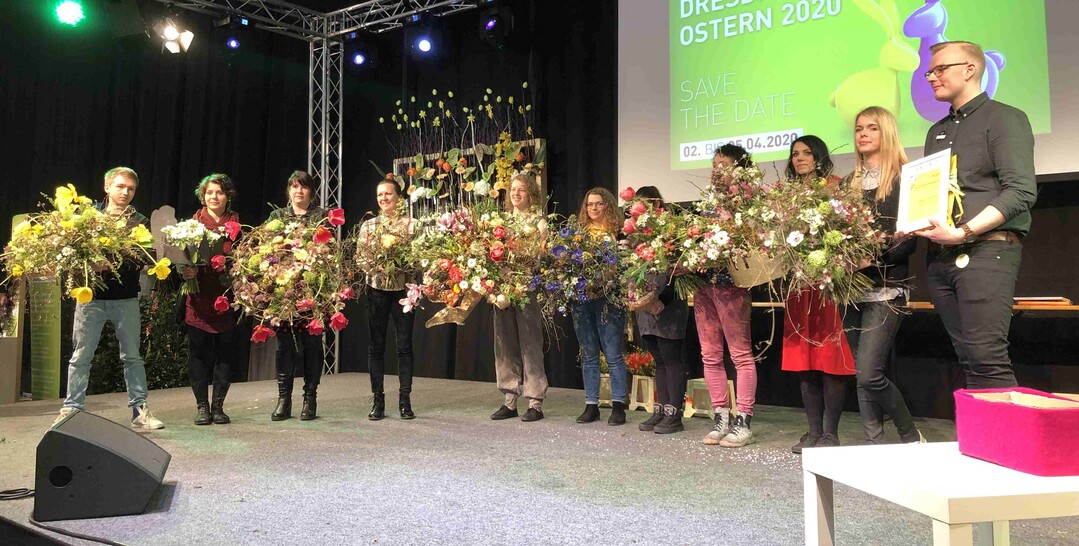 Zehn Sträuße und der "Publikumsliebling" wurden nach der Siegerehrung versteigert.