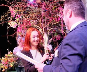 Sophie Brodkorb, die Vizelandesmeisterin 2017 aus Dresden, gewann den Strauwettbewerb auf der diesjhrigen Dresdner Ostern. 