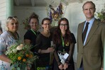 (v. l. n. r.): Mandica Kajic, Elena Bondarenko und Kim Göttfried mit Landesverbandspräsidentin Gabriele Link und Donatus Prinz und Landgraf von Hessen