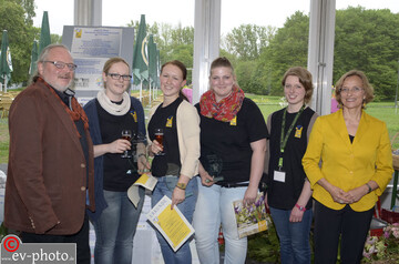 Landesverbandsprsident Heinrich Gllner, Eva Latsch, Christina Mglich, Isabelle Goldmann, Giuliana Ritella, Oberbrgermeisterin Dietlind Grabe-Bolz/Schirmherrin.