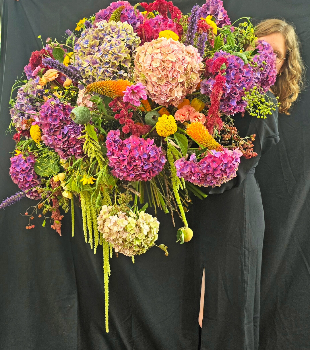 Die Floristmeisterin verarbeitete alle 20 Hortensien. 