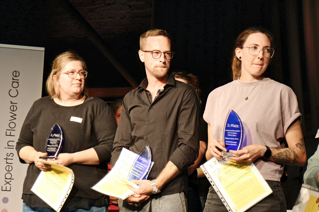 Verdiente Sieger und das eine oder andere Freudentrnchen, von links: Johanna Hensmann, Fabian Liss und Lorena-Angelina Menk.
