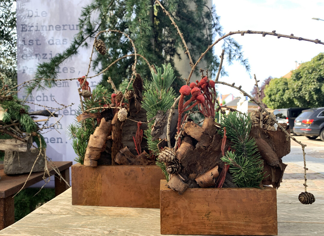 Kleine und große Werkstücke entstanden für die Show und für die Ausstellung im Eingangsbereich bei Trautz.