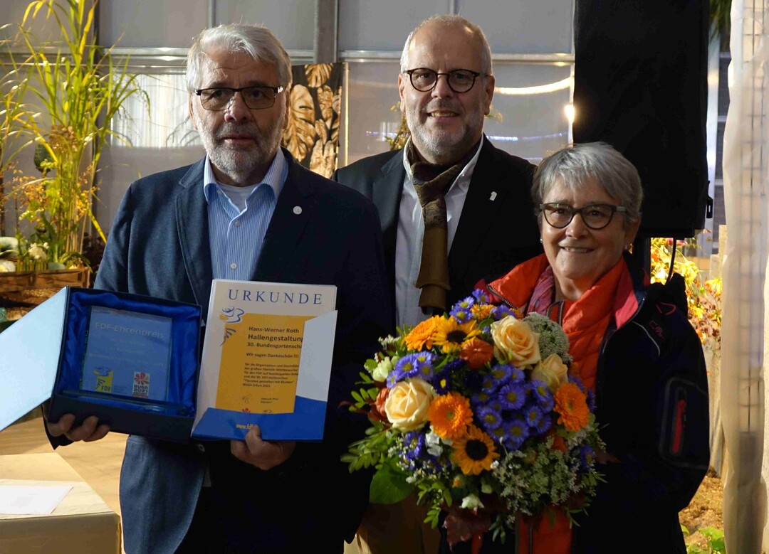 Klaus Gtz mit Hans-Werner Roth und Marlies Holiet-Franken 