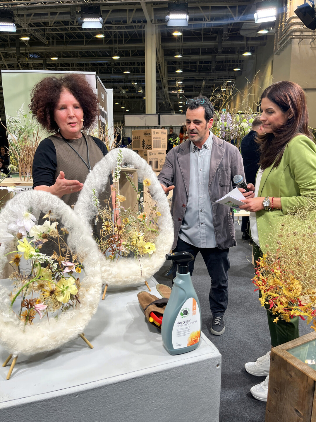 Iza Tkacyk gestaltete floral gefüllte Ostereier.