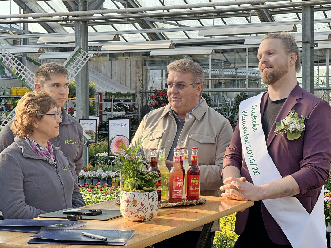Thorsten König, Vorsitzender des Fachverbandes Einzelhandel im Landesverband Gartenbau NRW, stellt die Gartentrends für die Saison 2026 vor.