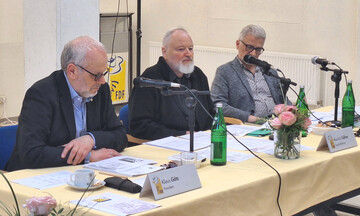 FDF-Bundesvorstand und die FDF-GmbH-Gesch�ftsf�hrung luden Mitte M�rz in den Floristpark Gelsenkirchen.