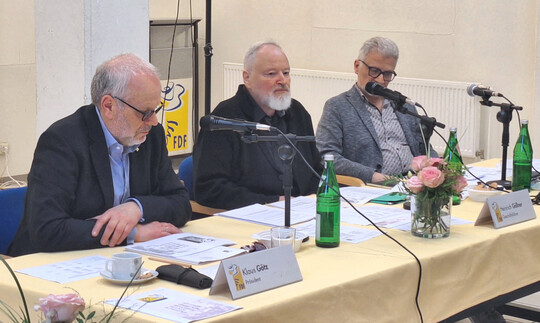 FDF-Bundesvorstand und die FDF-GmbH-Geschäftsführung luden Mitte März in den Floristpark Gelsenkirchen.