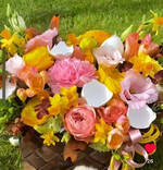 Asmi Blumen (
<a href="https://www.instagram.com/asmiblumen/"  target="_blank" >asmiblumen</a>
)