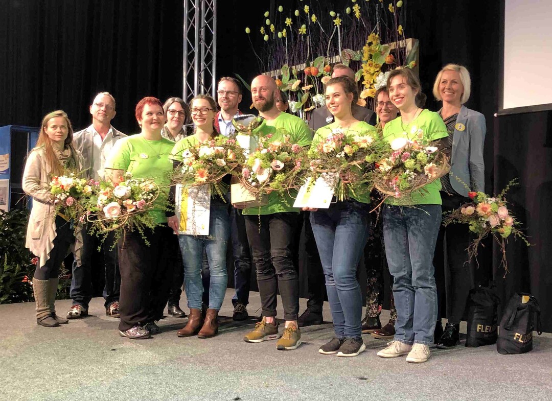 Die Teilnehmer und die Jury.