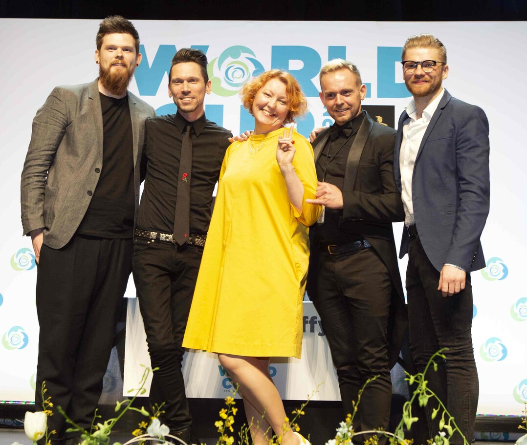Im Finale kmpften fnf Floristen um den Sieg (v.l.n.r.): Stephan Triebe, Bart Hassam, Natalia Zhizhko, Tamas Mezffy und Premysl Hychtych.