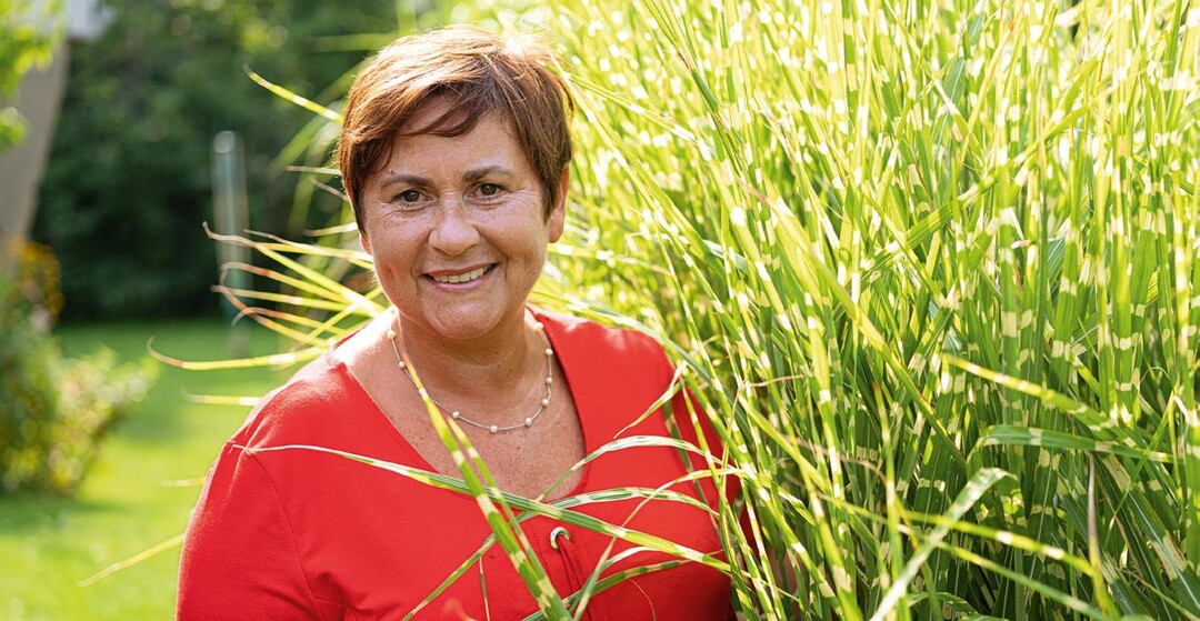 Annegret Petasch arbeitet fr den Grohandel Van der Plas Flowers and Plants, Katwijk/NL, als Kundenberaterin in Sachsen.