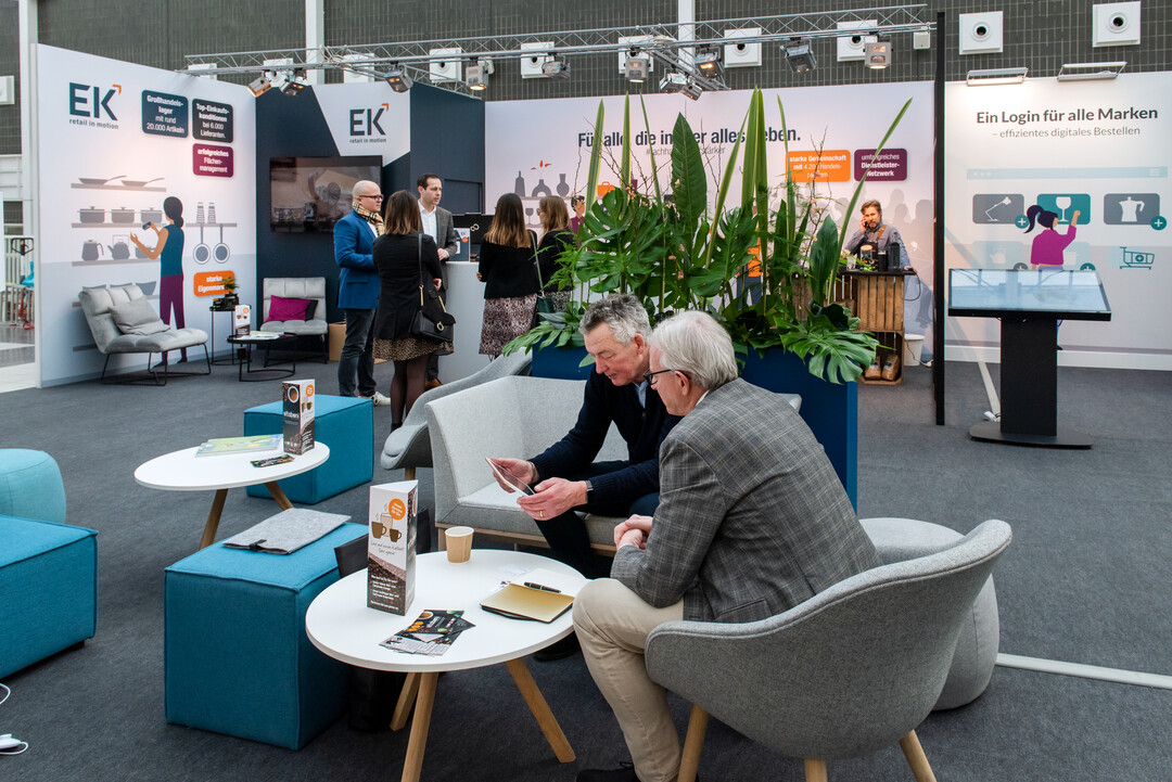 Informationen auf der Messe zum Thema digitaler Handel