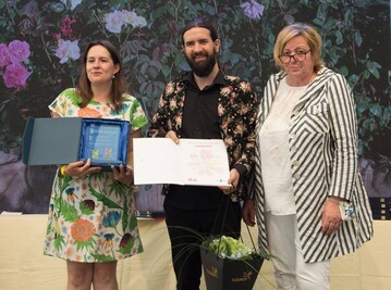  Mit sechs Groen Goldmedaillen der Bundesgartenschau-Gesellschaft und einem FDF-Ehrenpreis wurden Christopher und Jessica Ernst ausgezeichnet. 