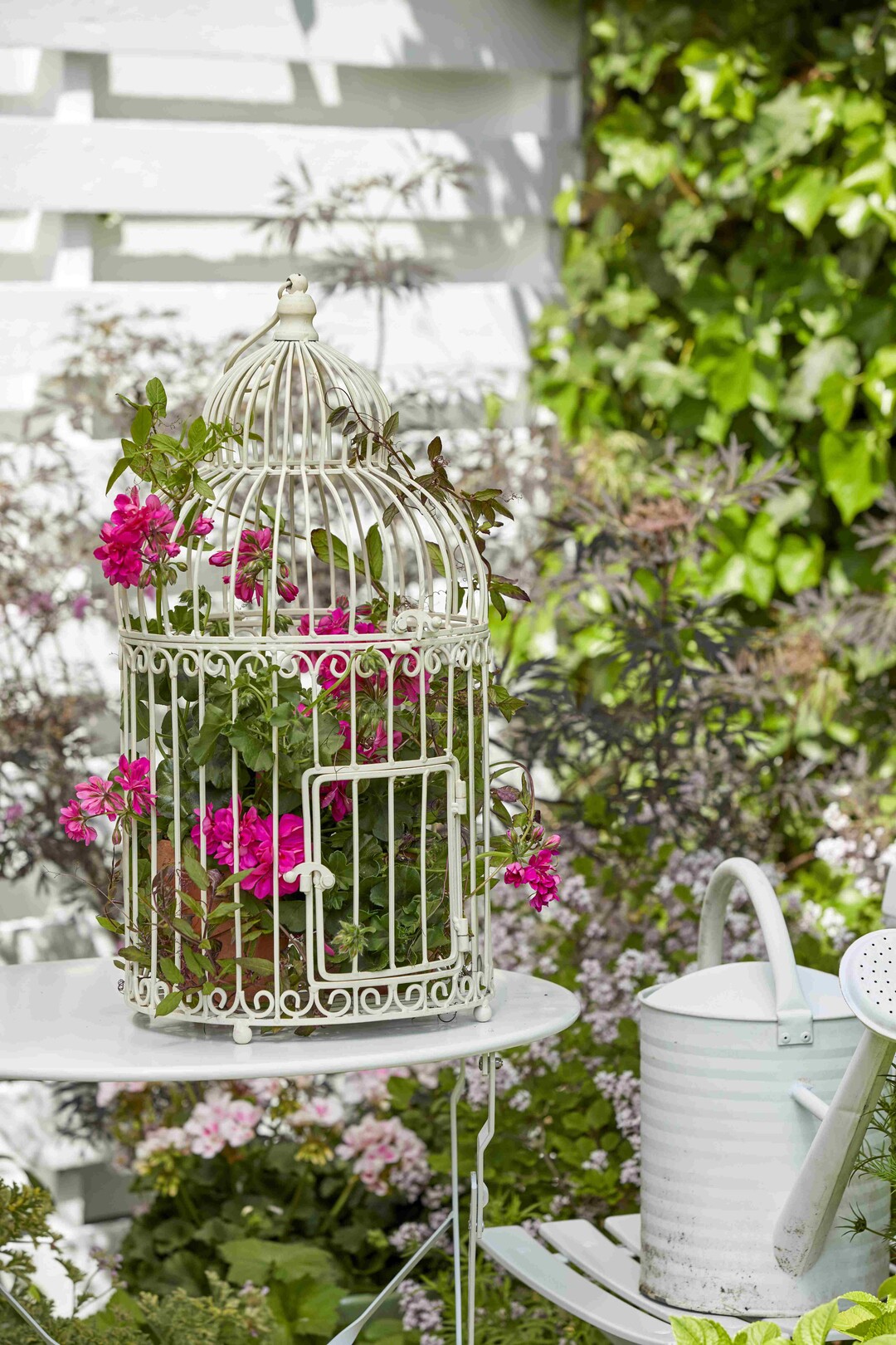    Romantic Garden Corners 