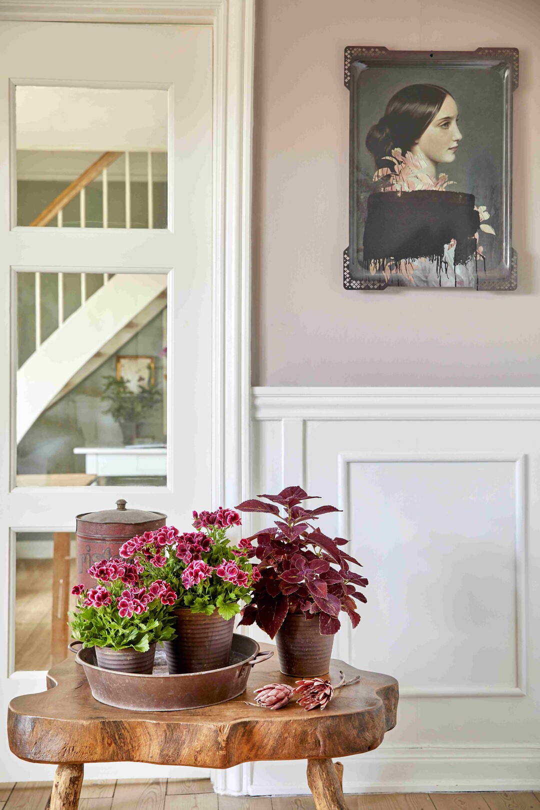    Nostalgic Floral Home Styling 