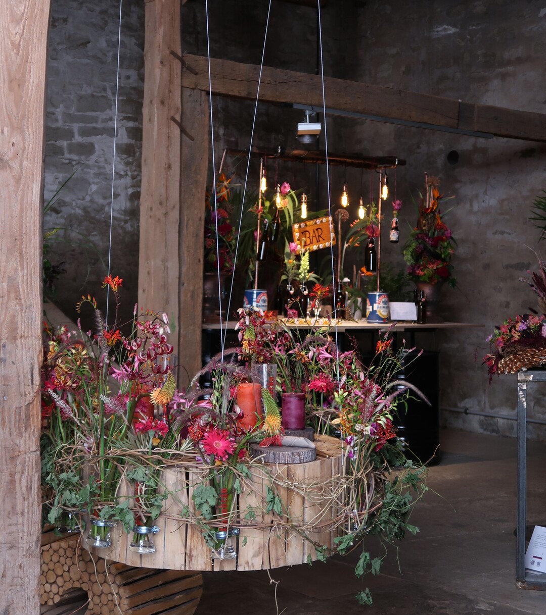 Inspiration Gartenfest  floristisches Upcycling vereint mit unserer Brauerei