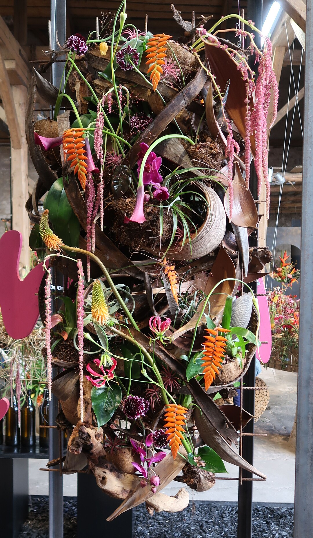 Inspiration Gartenfest  floristisches Upcycling vereint mit unserer Brauerei
