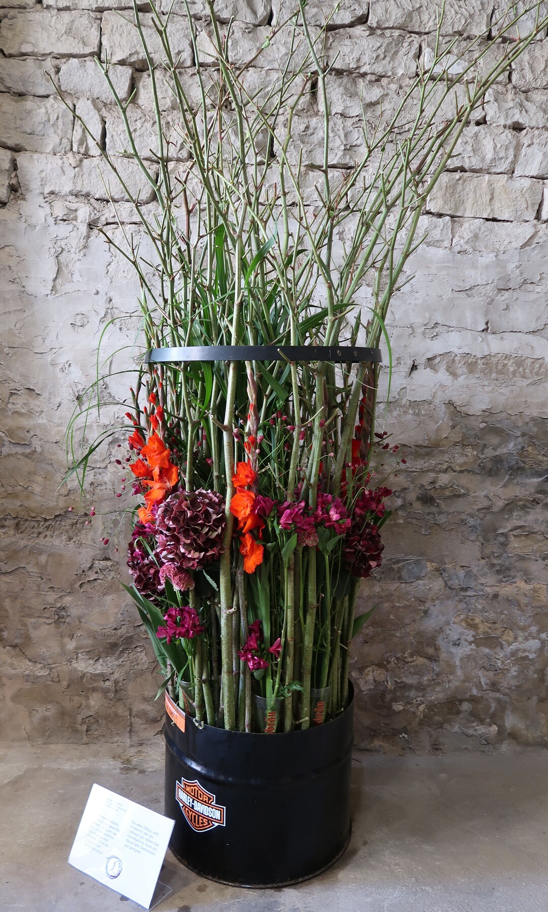 Inspiration Gartenfest  floristisches Upcycling vereint mit unserer Brauerei