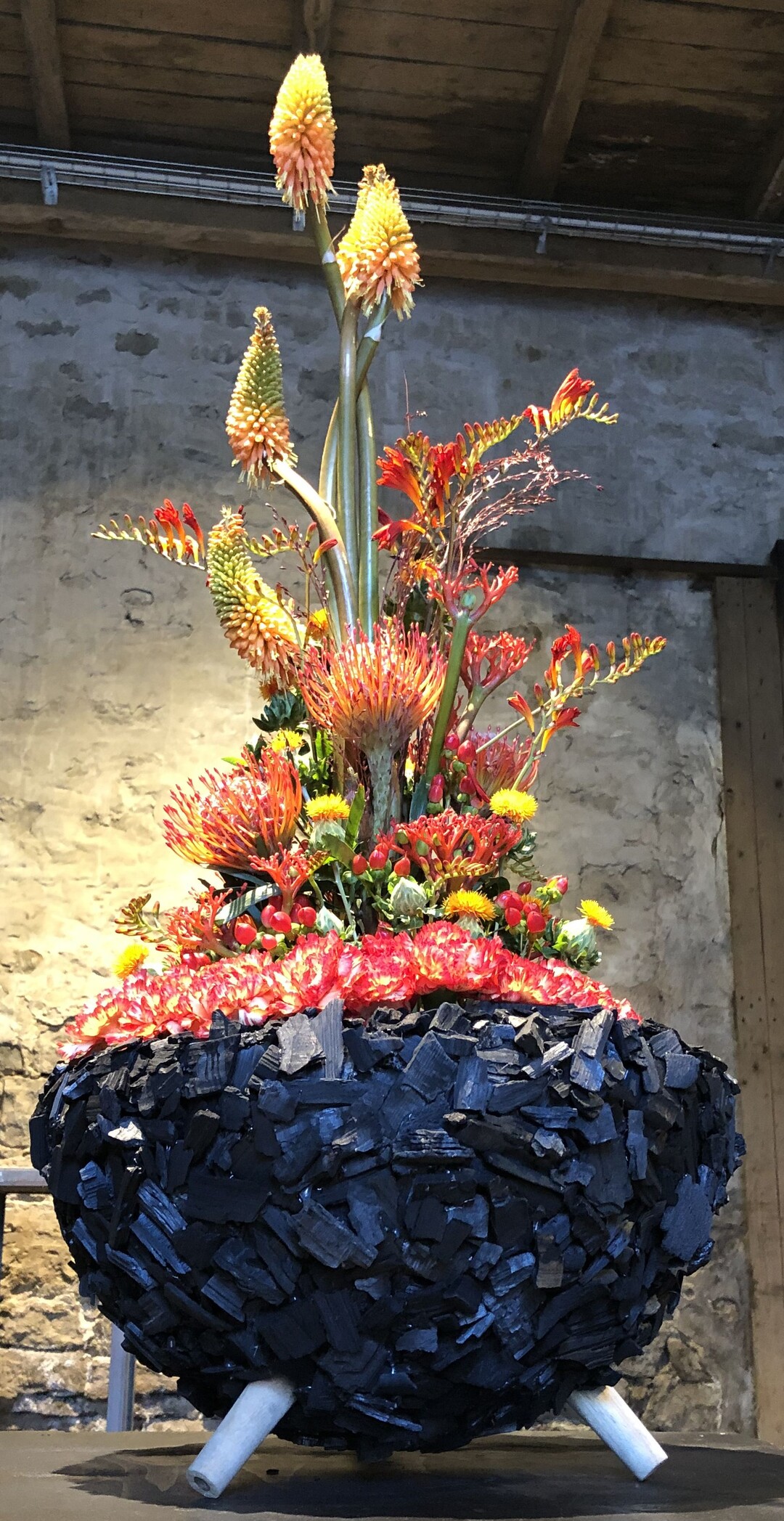 Inspiration Gartenfest  floristisches Upcycling vereint mit unserer Brauerei