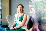 Die Staudengärtnerin Regina Haindl ist Deutsche Blumenfee 2022/23