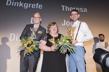 Die Gewinner: Heiko Steudtner (Platz 2), Franziska Strobl (Platz 3) und Michael Liebrich, der neue Deutsche Meister der Floristen.