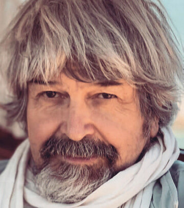 Gregor Lersch gibt auf dem BZG in 
Frankfurt am Main vom 7. bis 9. Oktober ein dreitgiges Seminar zur Floristik in der Advents- und Winterzeit. 
Infos: www.bzg-ffm.de