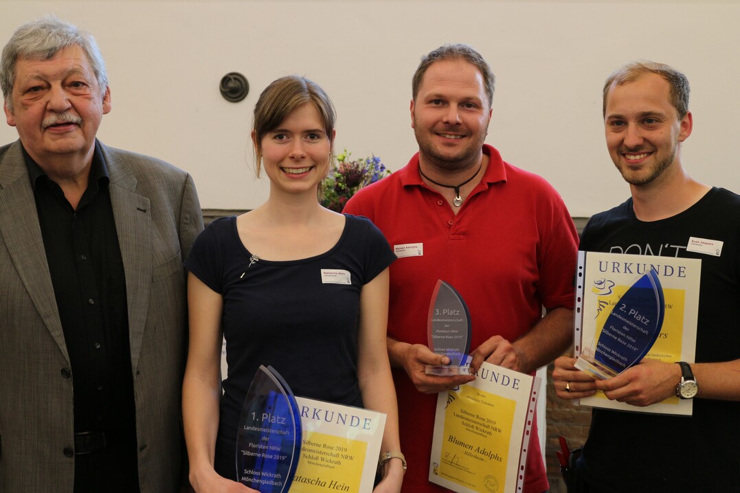 Glckliche Sieger! FDF-Prsident Helmuth Prinz gratuliert Natascha Hein, Heiner Adolphs und Sven Jaspers. 