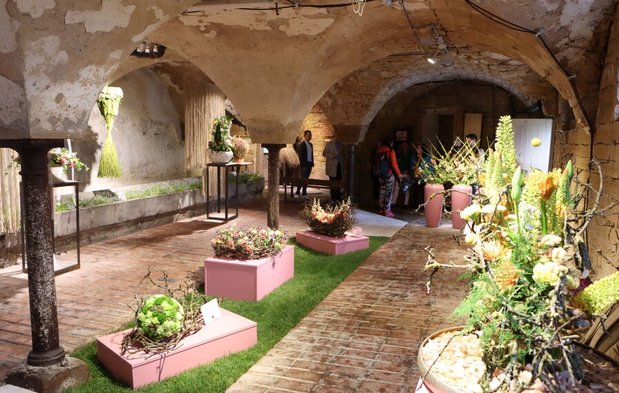 Die unabhängige Fachzeitschrift für alle Floristen - florieren!