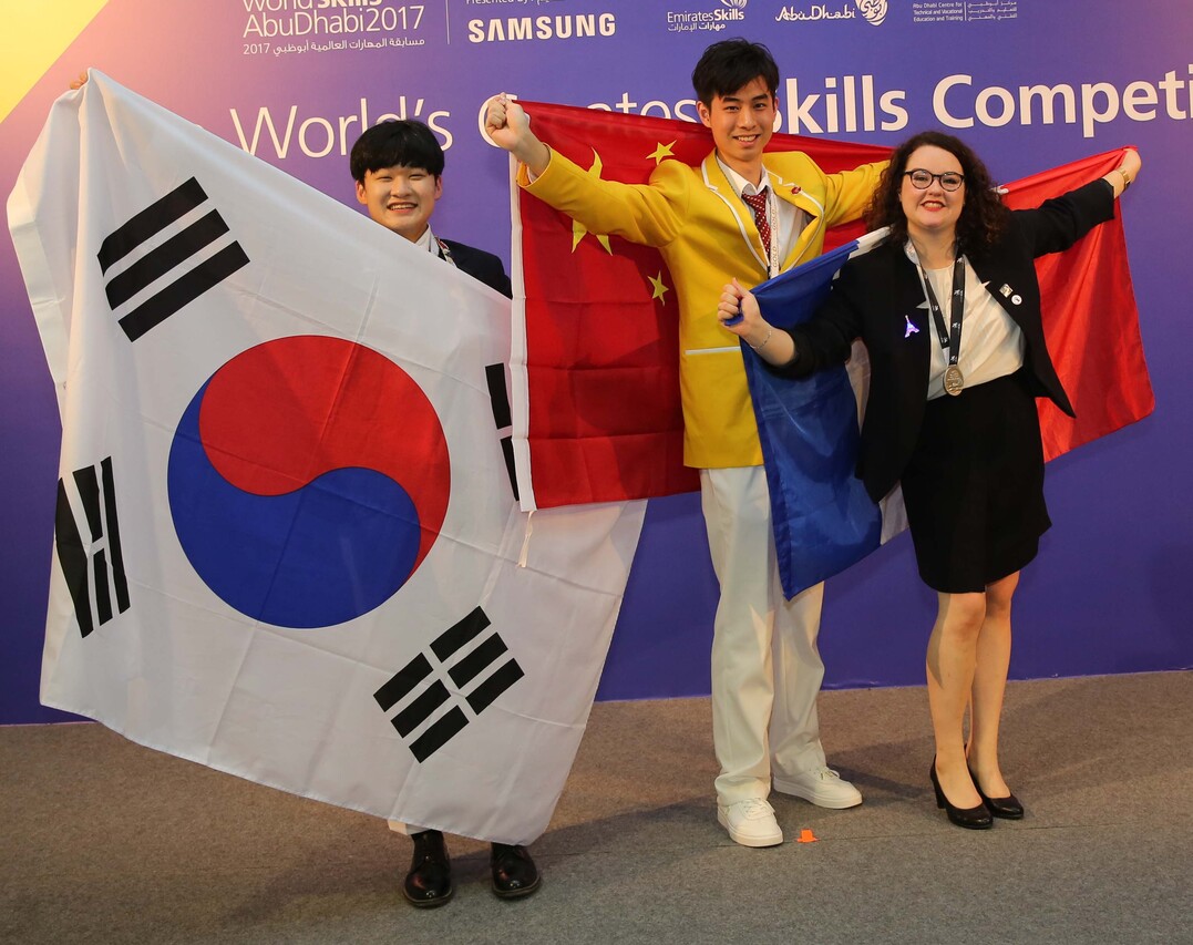 Siegerehrung bei den WorldSkills: Gunho Lee aus Korea (Silber), Shenhan Pan aus China (Gold) und Nolwenn Pittet aus Frankreich (Silber).