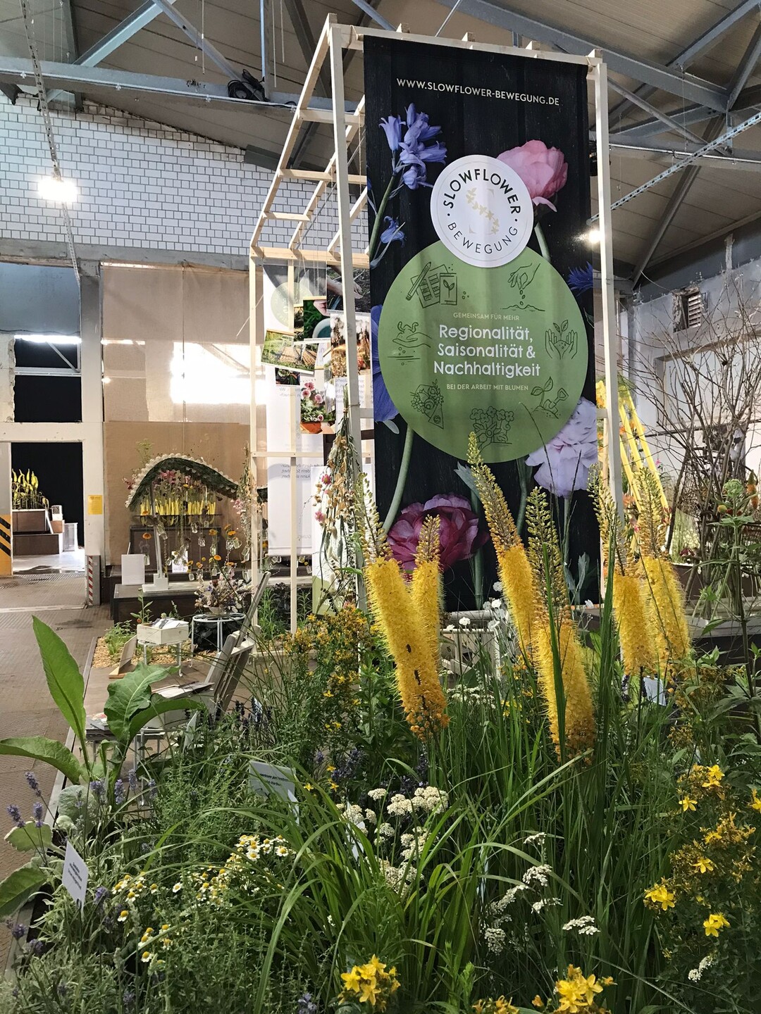 Die Slowflower Bewegung aus Schwbisch Hall gewinnt einen Ehrenpreis fr den frderungswerten
Ansatz im natrlichen Anbau und der zukunftsorientierten Blumen- und Pflanzenverwendung