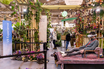 Auf der IPM 2023 konnte man in den Future Garden fliegen.