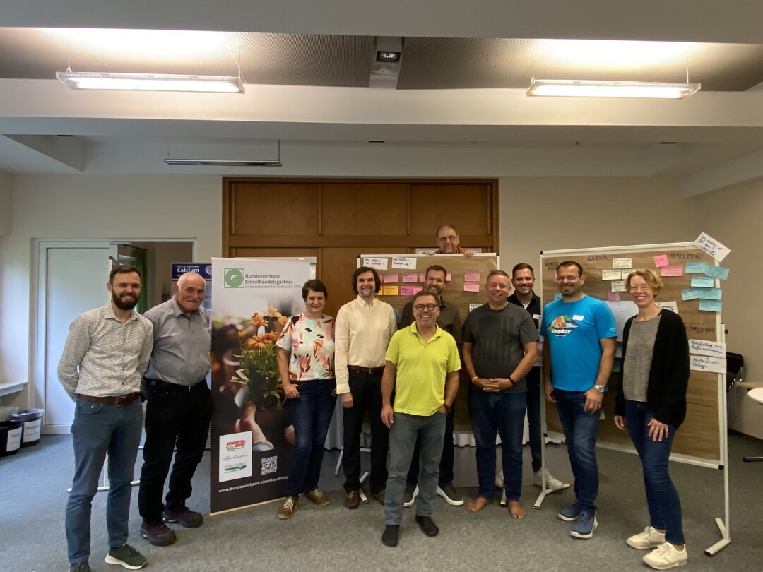 BVE-Klausur 2023 in Grünberg. Von links: Thomas Kirsch, Reiner Höpken, Ute Franke, Lutz Grille, Ralf Schupp, Olaf Beier, Hans-Jürgen Weese, Ulrich Haage, Tjark Klefer, Sebastian Daub und Karen Oltersdorf.