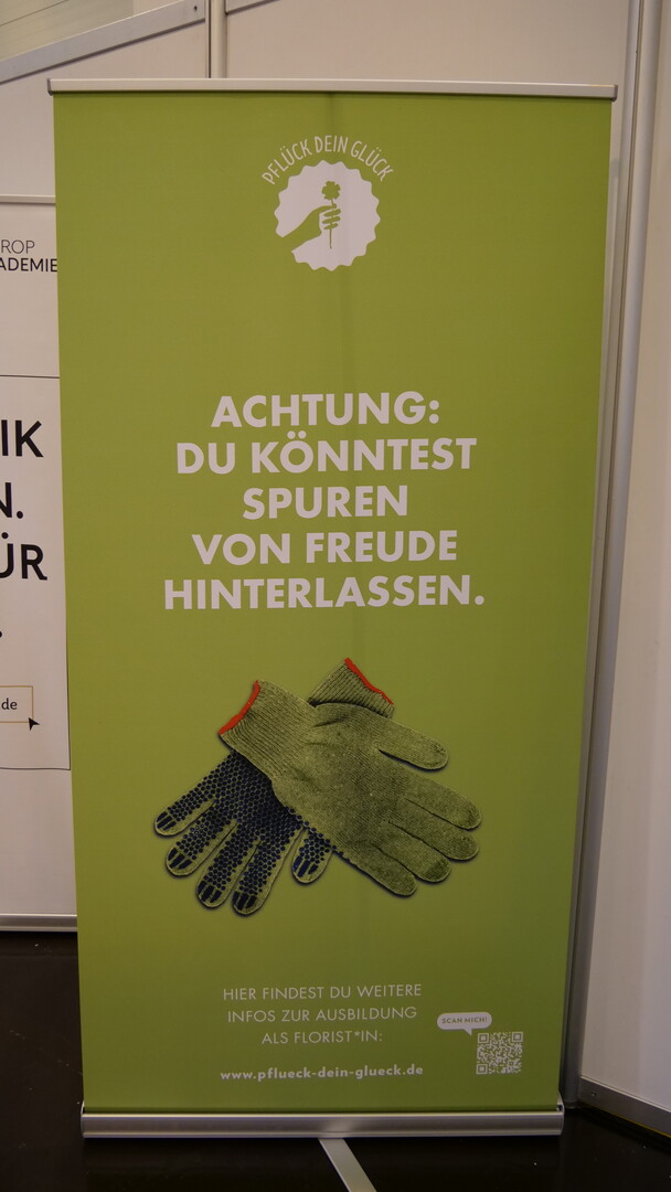 Die neuen Werbematerialien der Nachwuchs-Kampagne www.pflueck-dein-glueck.de