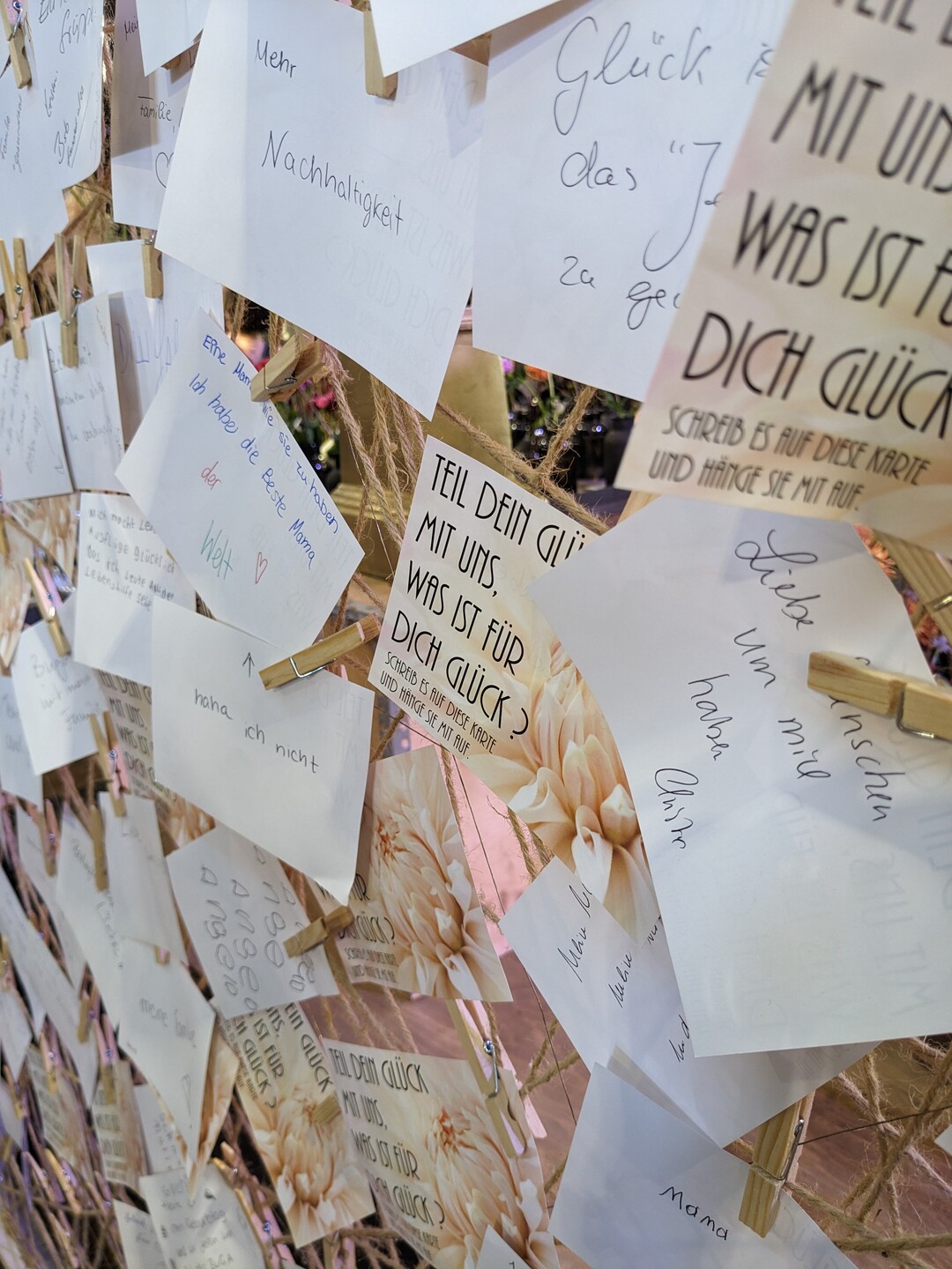 Besucher konnten aufschreiben, was fr sie Glck bedeutet. 