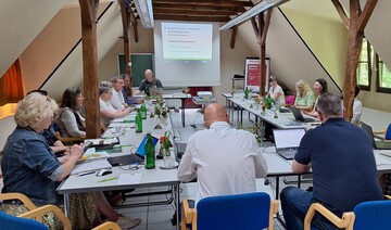 Zum Sachverstndigentreffen waren Vertreter/-innen der Institutionen eingeladen, die in ein Berufs-Neuordnungsverfahren eingebunden sind.