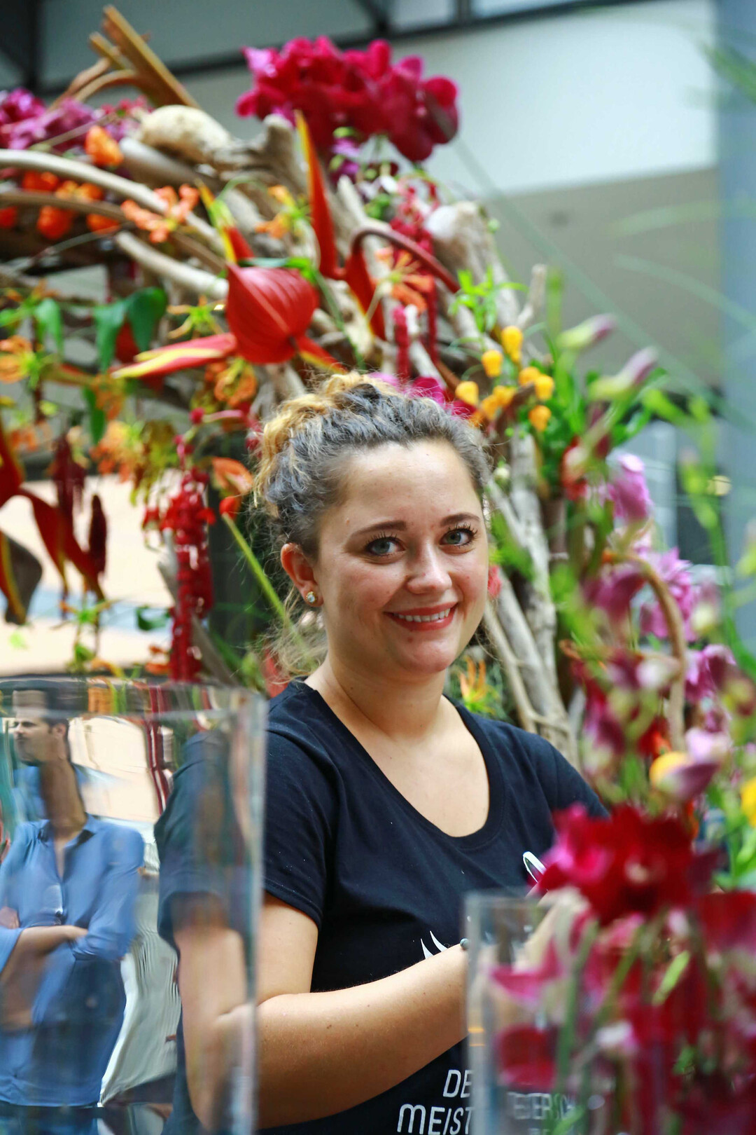 Sophia Grtner von Brandl Blumen, Mnchen, begleitet floristisch das abendliche Dinner beim FDF Floral-Event 2020.