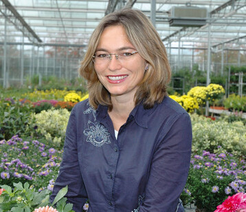 Sonja Ziegltrum-
Teubner wurde fr
Energieeffizienz und
den Einsatz erneuerbarer
Energien in der
Bayerischen Blumen
Zentrale in Parsdorf
ausgezeichnet.