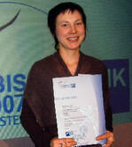 Kristin Bernhard wurde als beste Floristikauszubildende 2007 mit einer Urkunde geehrt.