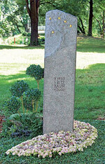 Urnengrab von Christiane Abel und Tordis Burmester aus Burg.