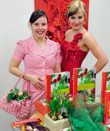 Die Models fr viele Fotos im Buch:
Elisabeth und Katharina.