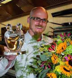 Vermittelt positive Emotionen: Ralf Zacherl .
Er bekam den „Fleurop Emotion Award 2006“.