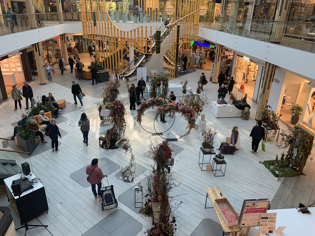 Der Hamburger Berufswettbewerb weckte im Wandsbeker Quarree zum 10. Mal Interesse für den Beruf Florist/-in. <br>